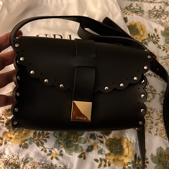Small Furla sling bag - Picture 3 of 4